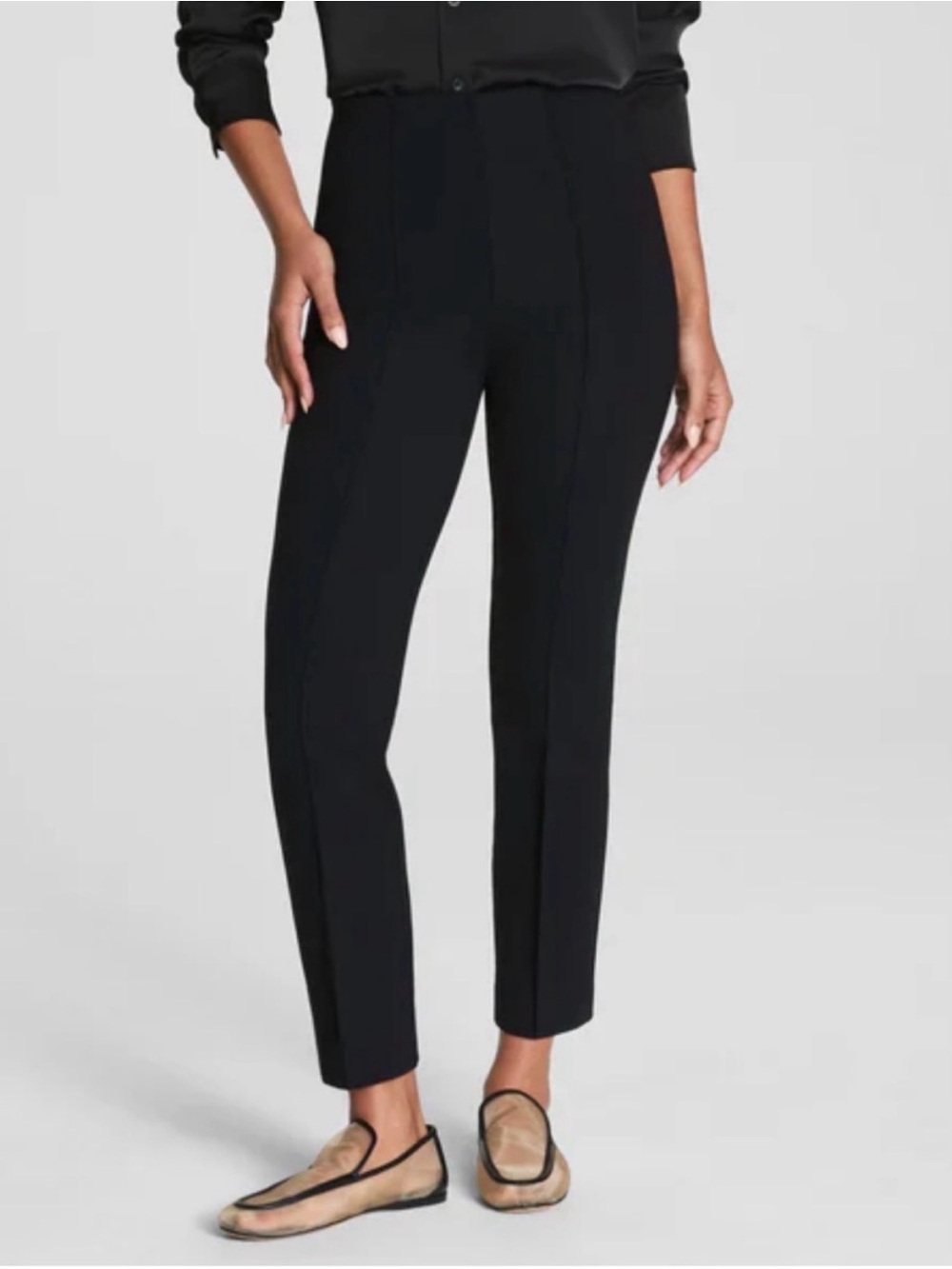 NWT Spanx SuperSmooth Perfect Fit Ponte Slim Ankle High Waist Pant 
Spanx 21691R